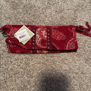 ✨VERA BRADLEY NWT Small Bow Cosmetic Case in Mesa Red - Retired✨